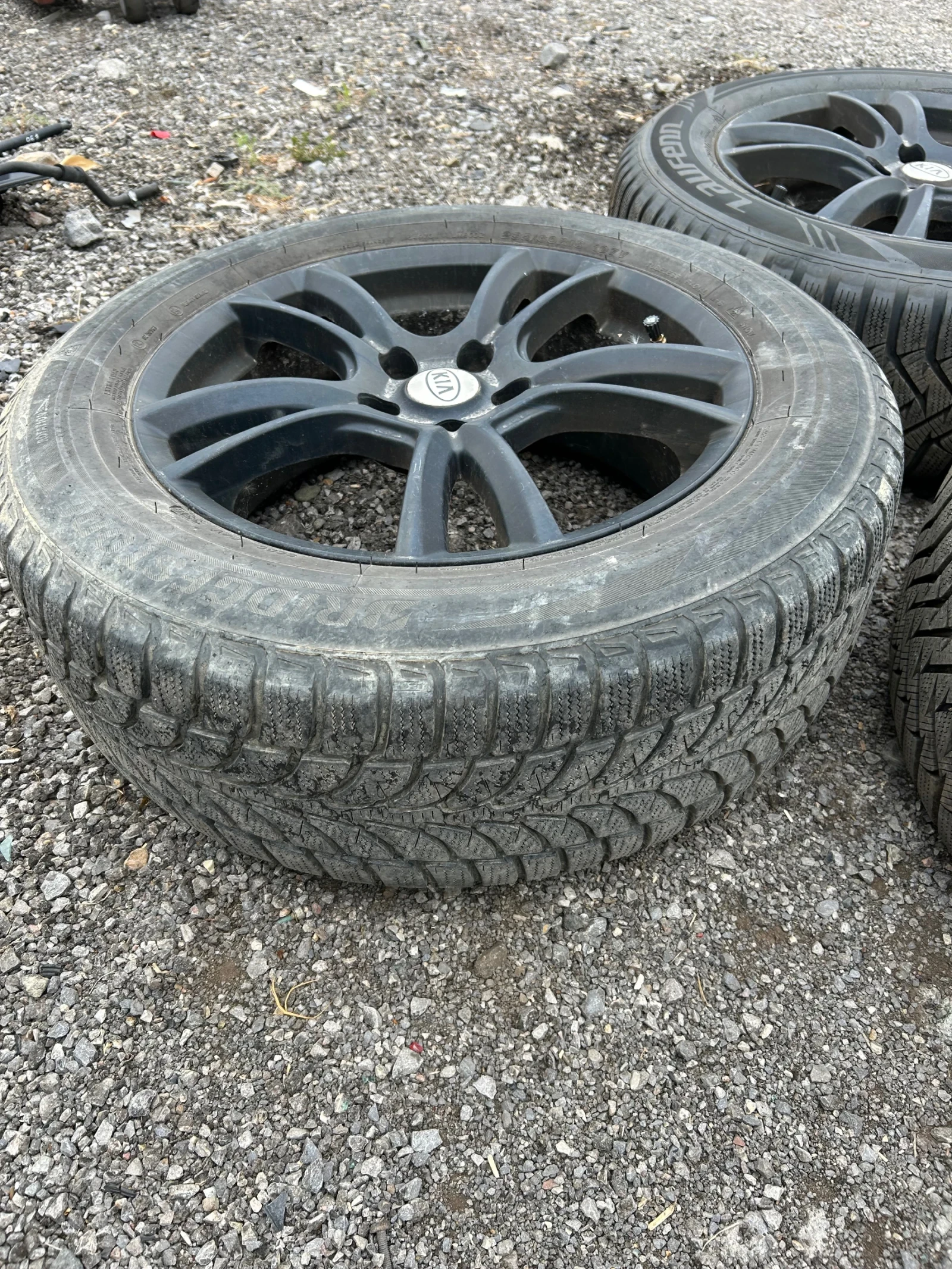 ���� � ������ 235/60R18 �� Kia Sorento | Mobile.bg � ����������� 6