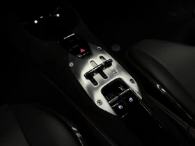 Ferrari SF 90 Stradale Carbon Exclusive, снимка 15