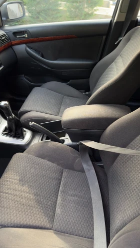 Toyota Avensis, снимка 15