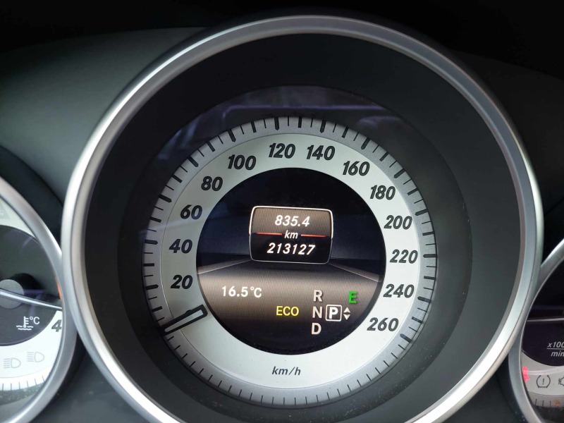 Mercedes-Benz E 220 CDI 170ps LED, снимка 11 - Автомобили и джипове - 45511218