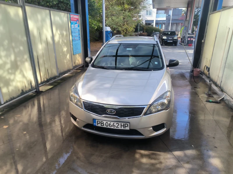 Kia Ceed 1.4 , снимка 1 - Автомобили и джипове - 47681290