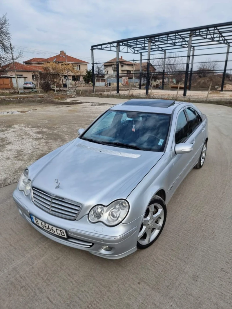 Mercedes-Benz C 320 Sport Edition, снимка 4 - Автомобили и джипове - 49022405