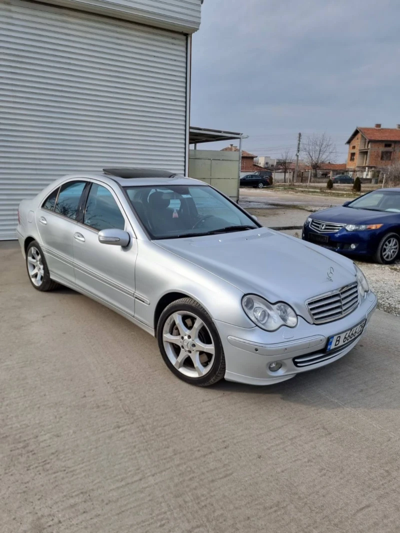 Mercedes-Benz C 320 Sport Edition, снимка 2 - Автомобили и джипове - 49022405