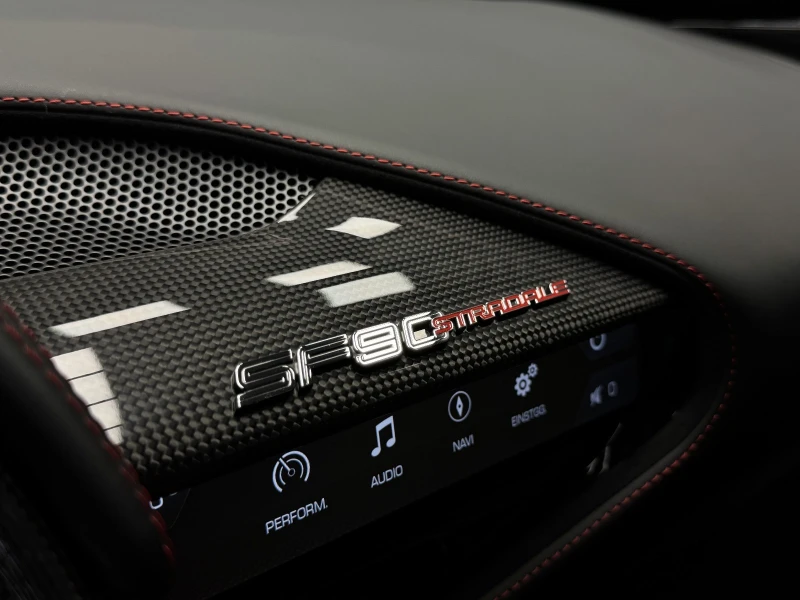 Ferrari SF 90 Stradale Carbon Exclusive, снимка 9 - Автомобили и джипове - 50499559