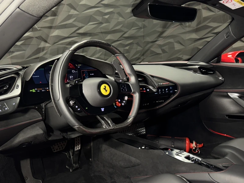 Ferrari SF 90 Stradale Carbon Exclusive, снимка 5 - Автомобили и джипове - 50499559