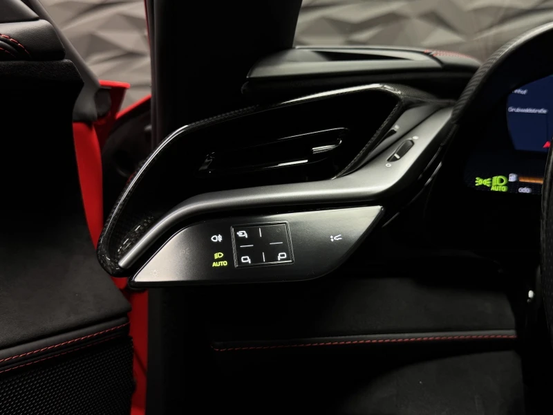 Ferrari SF 90 Stradale Carbon Exclusive, снимка 8 - Автомобили и джипове - 50499559