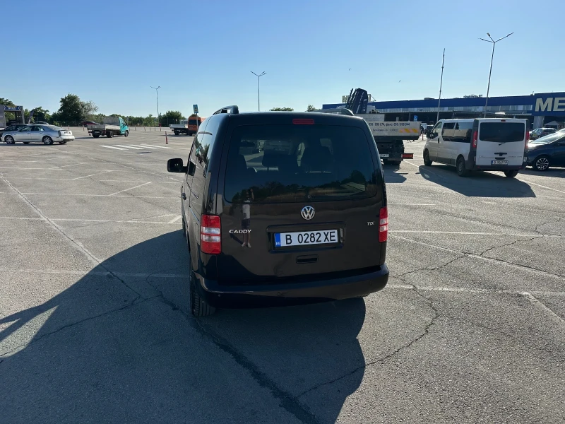 VW Caddy 1.6 / 102 hp / DSG, снимка 8 - Автомобили и джипове - 52561936