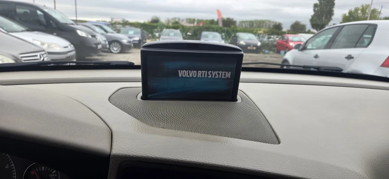 Volvo Xc70 2.4 ДИЗЕЛ 4Х4, снимка 13 - Автомобили и джипове - 52199242