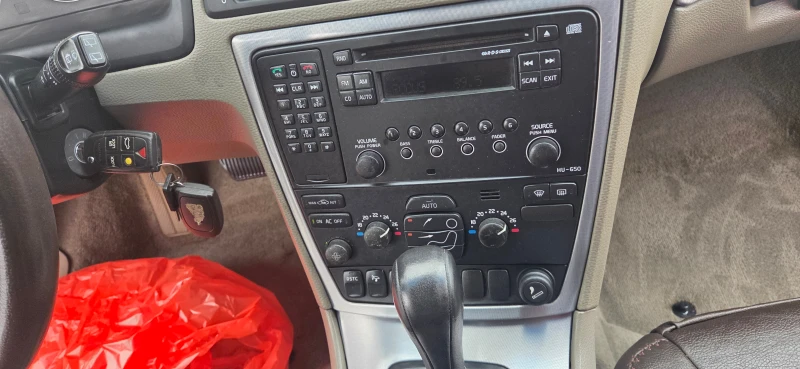 Volvo Xc70 2.4 ДИЗЕЛ 4Х4, снимка 12 - Автомобили и джипове - 52199242