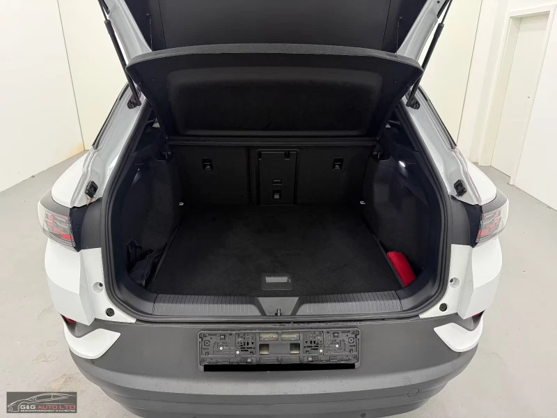 VW ID.4 PURE/STYLE/170HP/BI-COLOR/IQ.LIGHT/ACC/918f, снимка 8 - Автомобили и джипове - 52329924