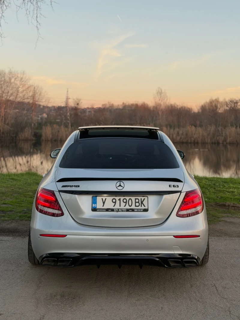 Mercedes-Benz E 220 W213, снимка 6 - Автомобили и джипове - 52805659