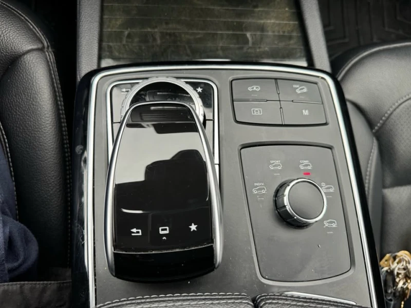 Mercedes-Benz GLS 450 AMG PACK * * CARFAX * * АВТОКРЕДИТ * * , снимка 13 - Автомобили и джипове - 53180770