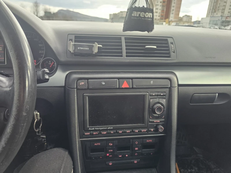 Audi A4, снимка 8 - Автомобили и джипове - 53181991