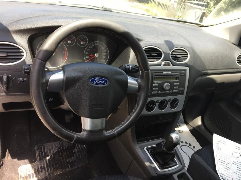 Ford Focus 1.6 TDCI 109 ks - изображение 8