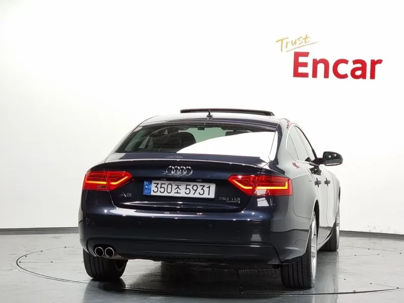 Audi A5 2.0 TDI Quattro - САМО 30% АВАНС, снимка 4 - Автомобили и джипове - 56003339