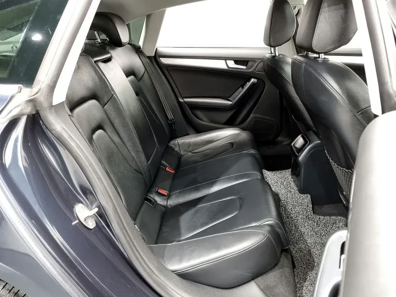 Audi A5 2.0 TDI Quattro - САМО 30% АВАНС, снимка 12 - Автомобили и джипове - 56003339