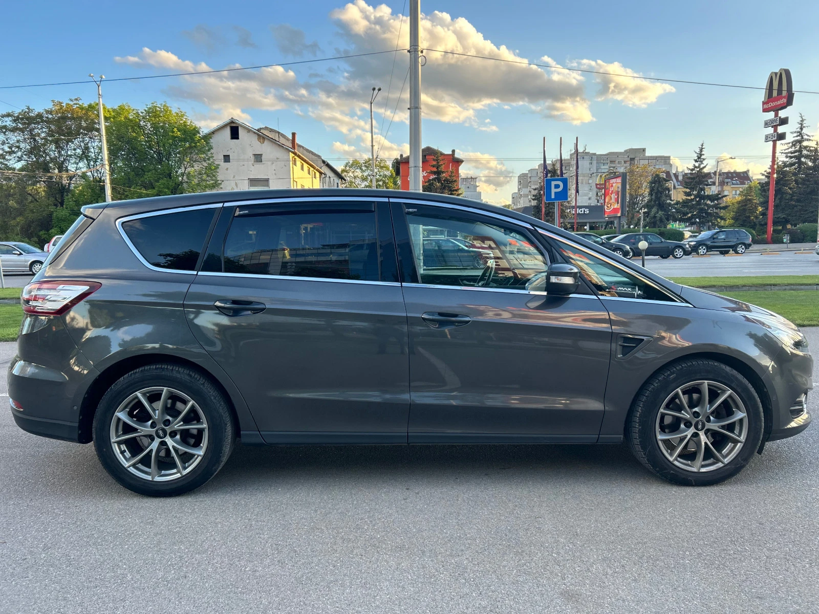 Ford S-Max 2.0TDCI* TITANIUM* ЛИЗИНГ* РЕГИСТРИРАНА*  - изображение 3