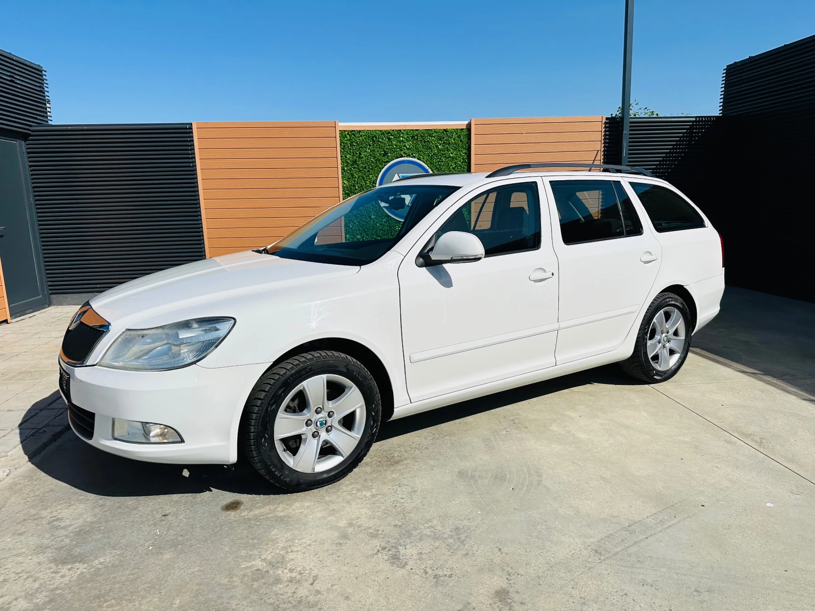 Skoda Octavia 2.0TDI/6-ск/Автопилот - изображение 8