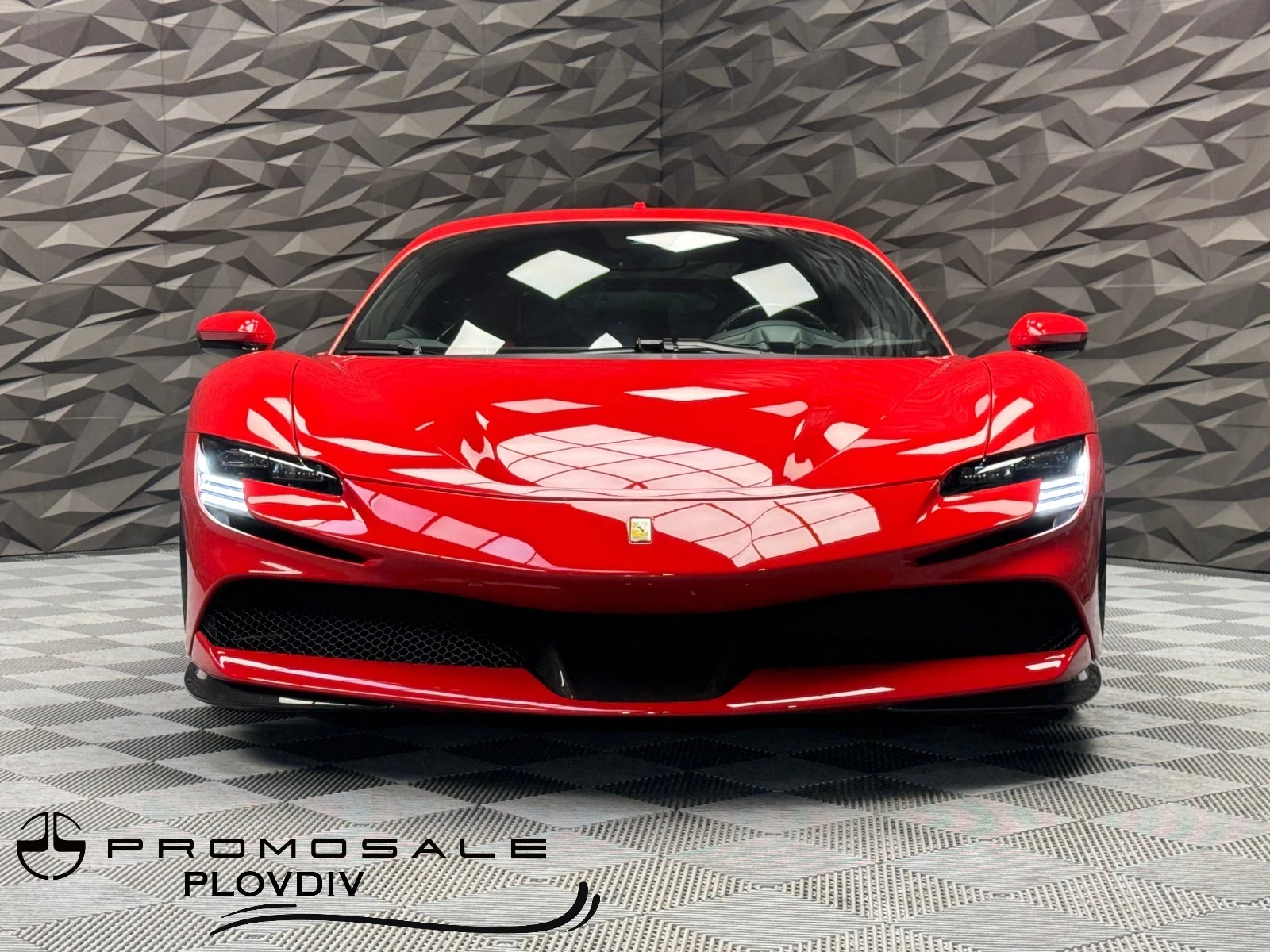 Ferrari SF 90 Stradale Carbon Exclusive - изображение 2
