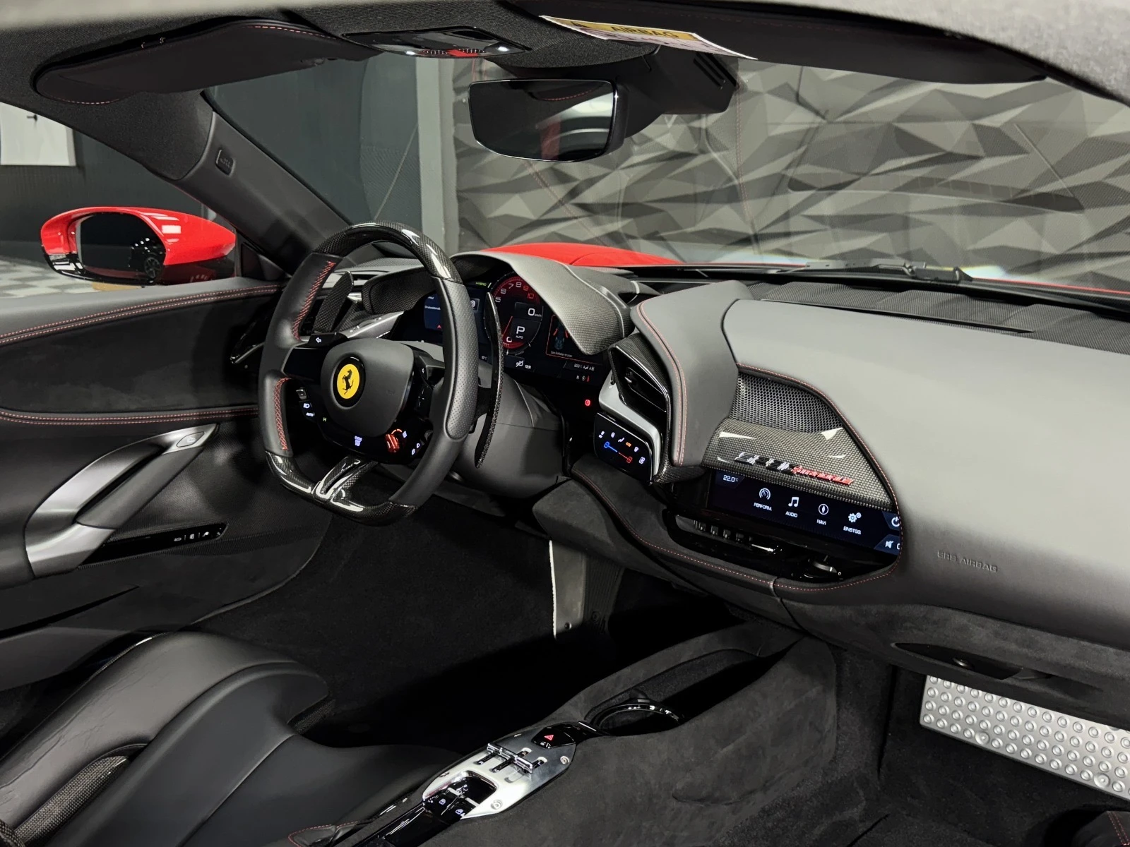 Ferrari SF 90 Stradale Carbon Exclusive | Mobile.bg   14