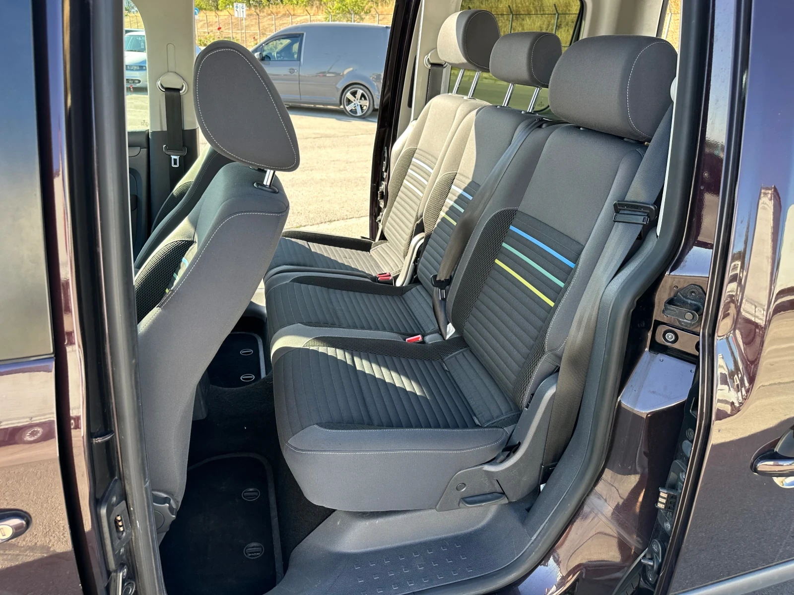 VW Caddy 1.6 / 102 hp / DSG - изображение 10