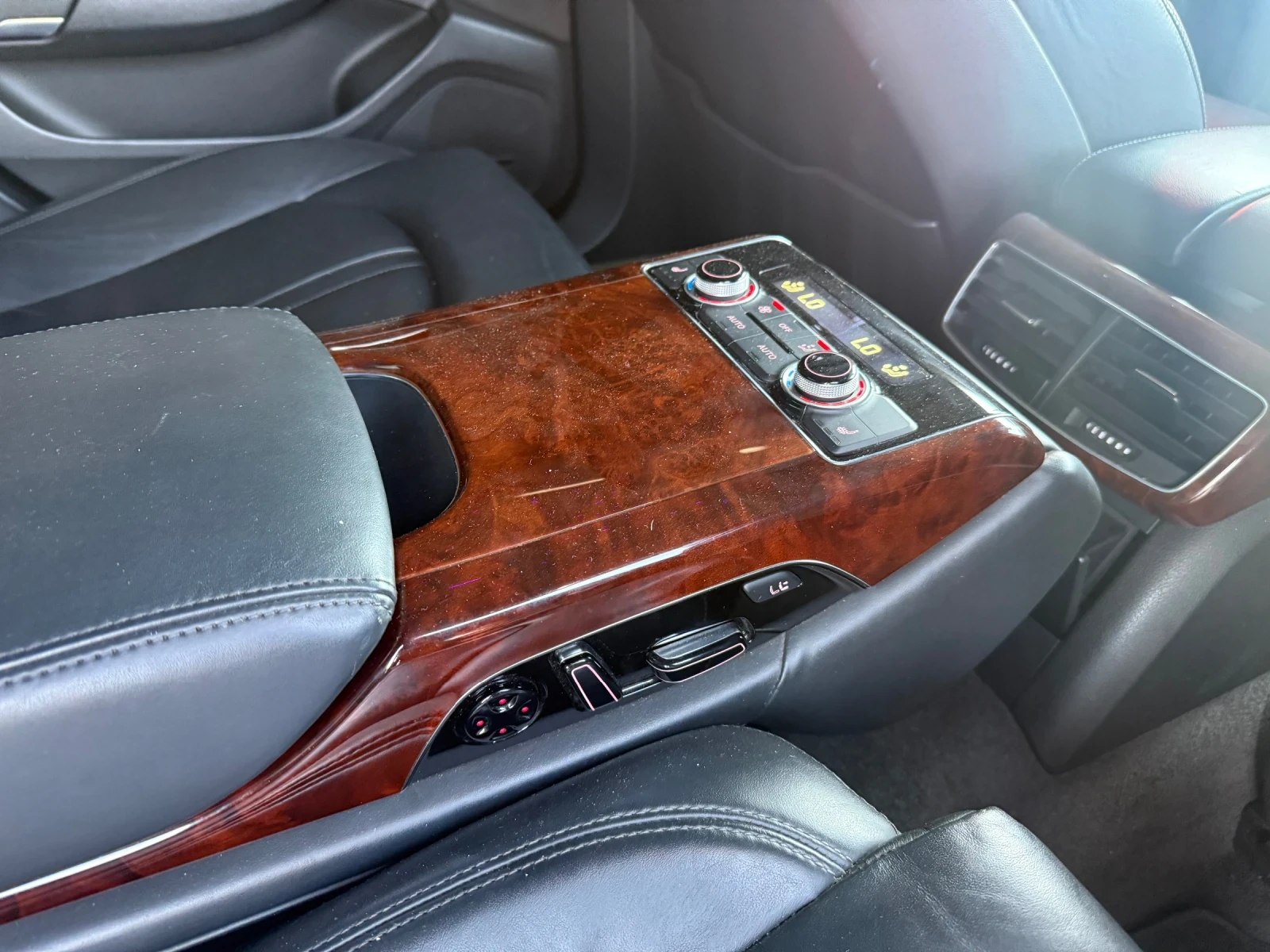 Audi A8 3.0D* Long* Светещ* Таван - изображение 6