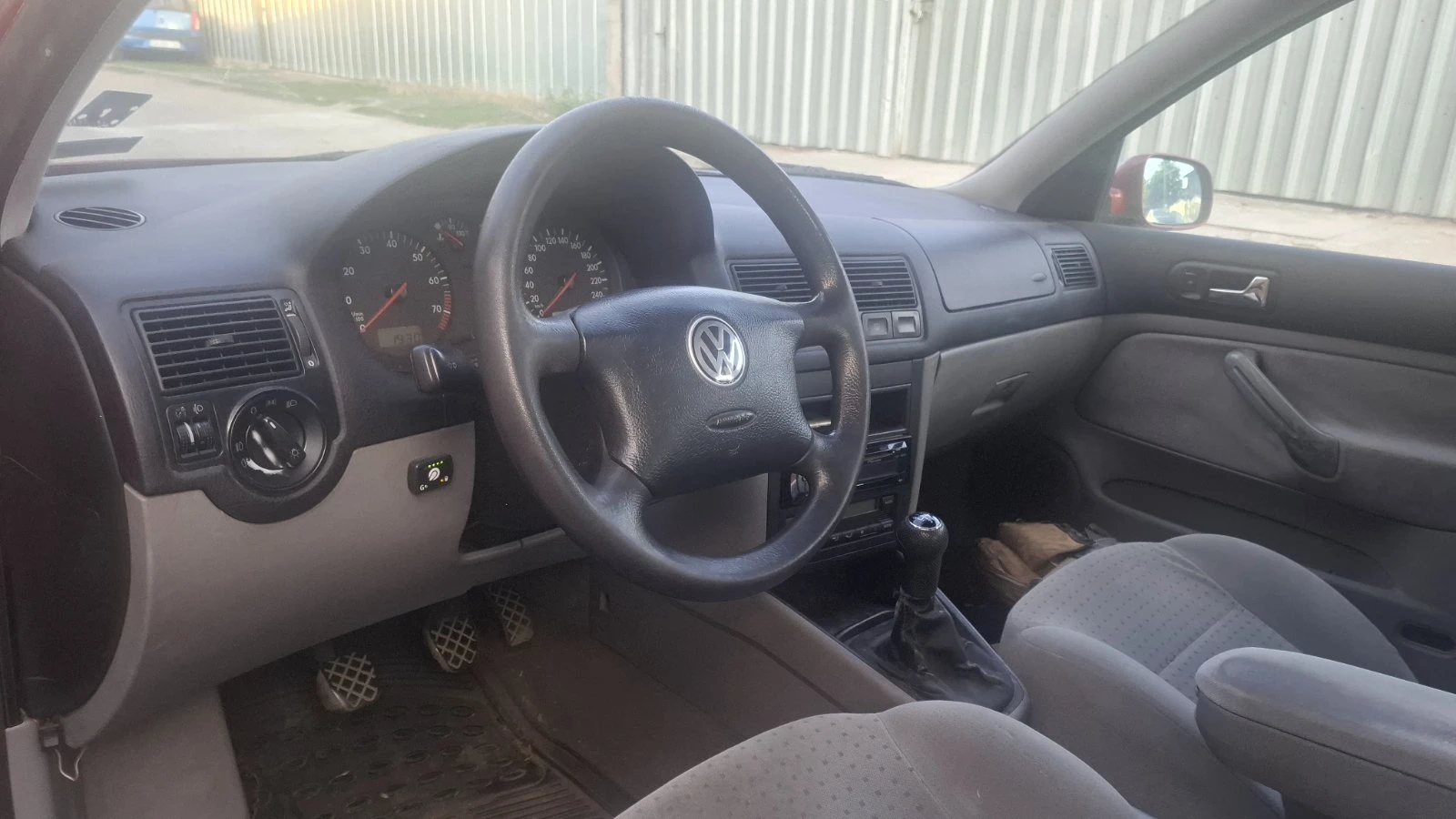 VW Golf  - изображение 10