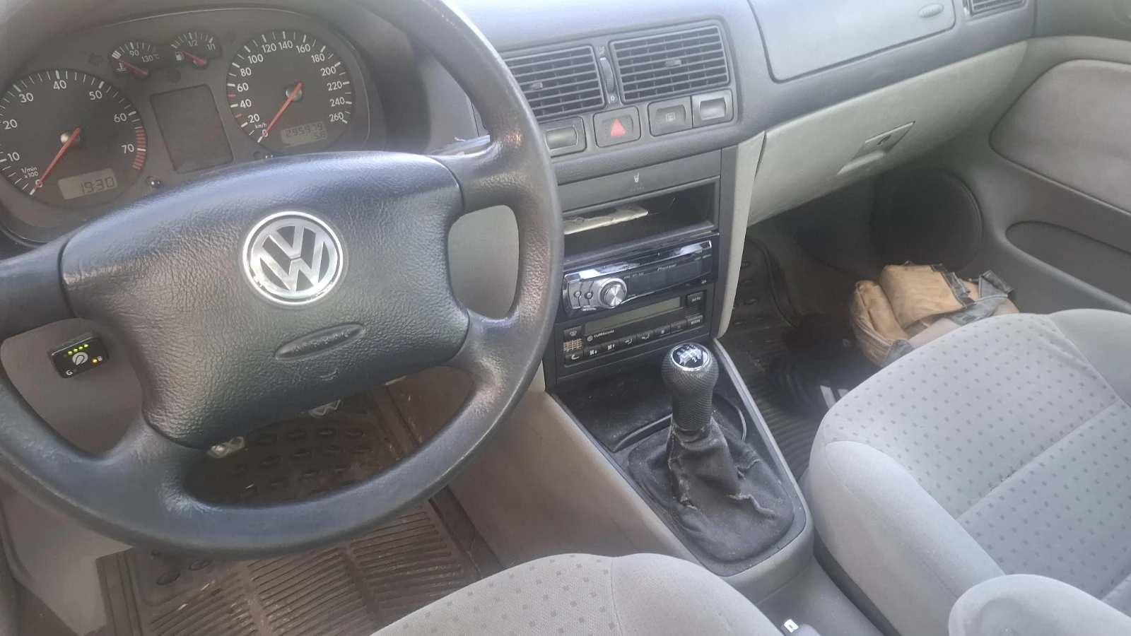 VW Golf  - изображение 9
