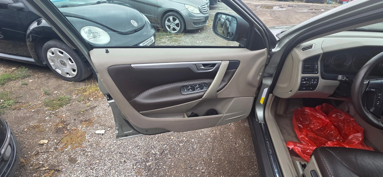 Volvo Xc70 2.4  44 | Mobile.bg   9