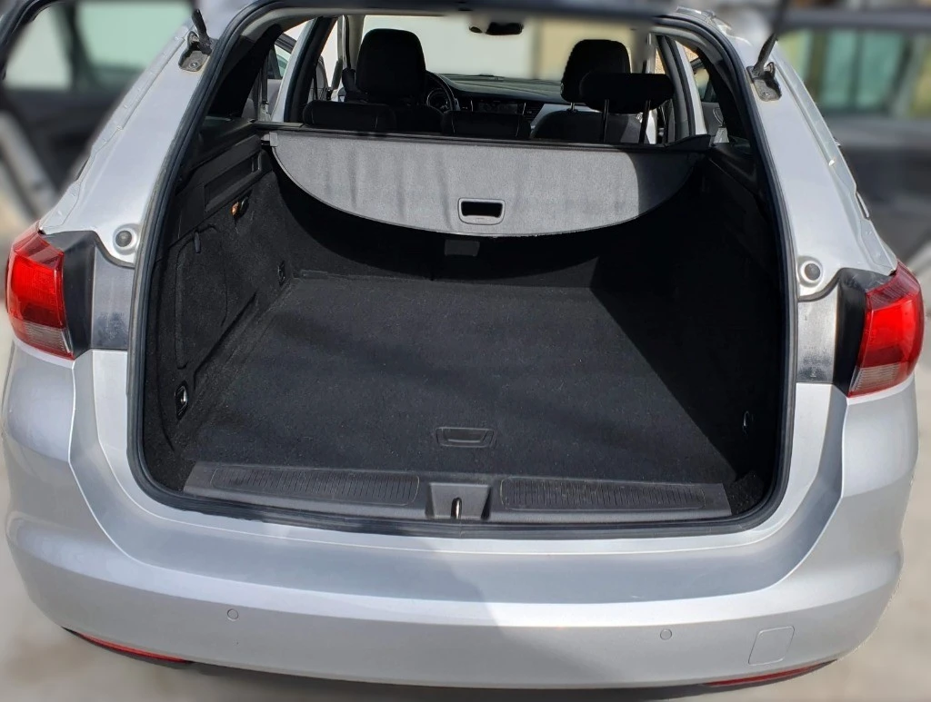 Opel Astra Sport Tourer - изображение 7