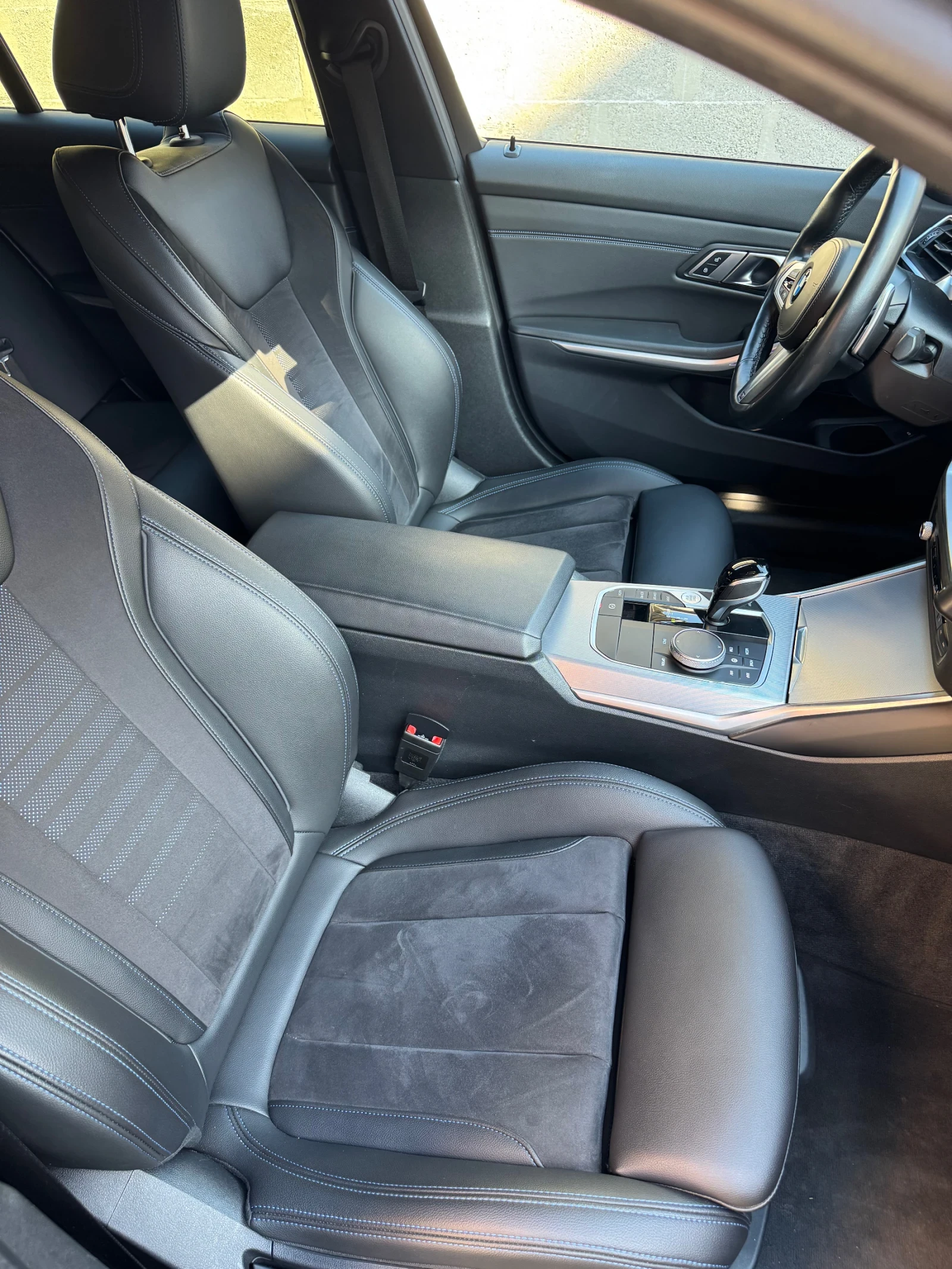 BMW 320 M-Pack X-Drive, снимка 14 - Автомобили и джипове - 53673803