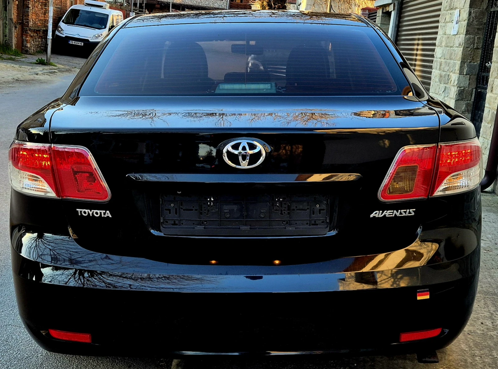 Toyota Avensis 2.0d4d-EDITION-верига-нави-6скорости-japan, снимка 4 - Автомобили и джипове - 53852496