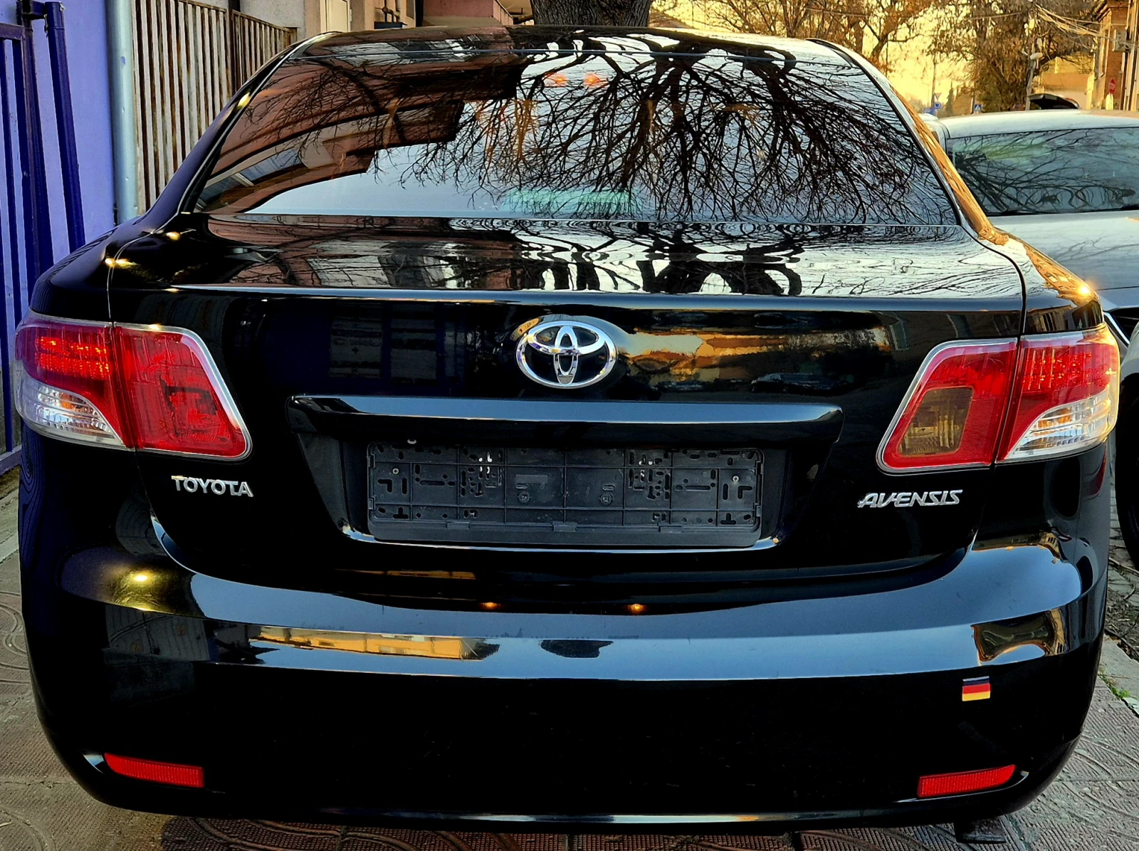 Toyota Avensis 2.0d4d-EDITION-верига-нави-6скорости-japan, снимка 10 - Автомобили и джипове - 53852496