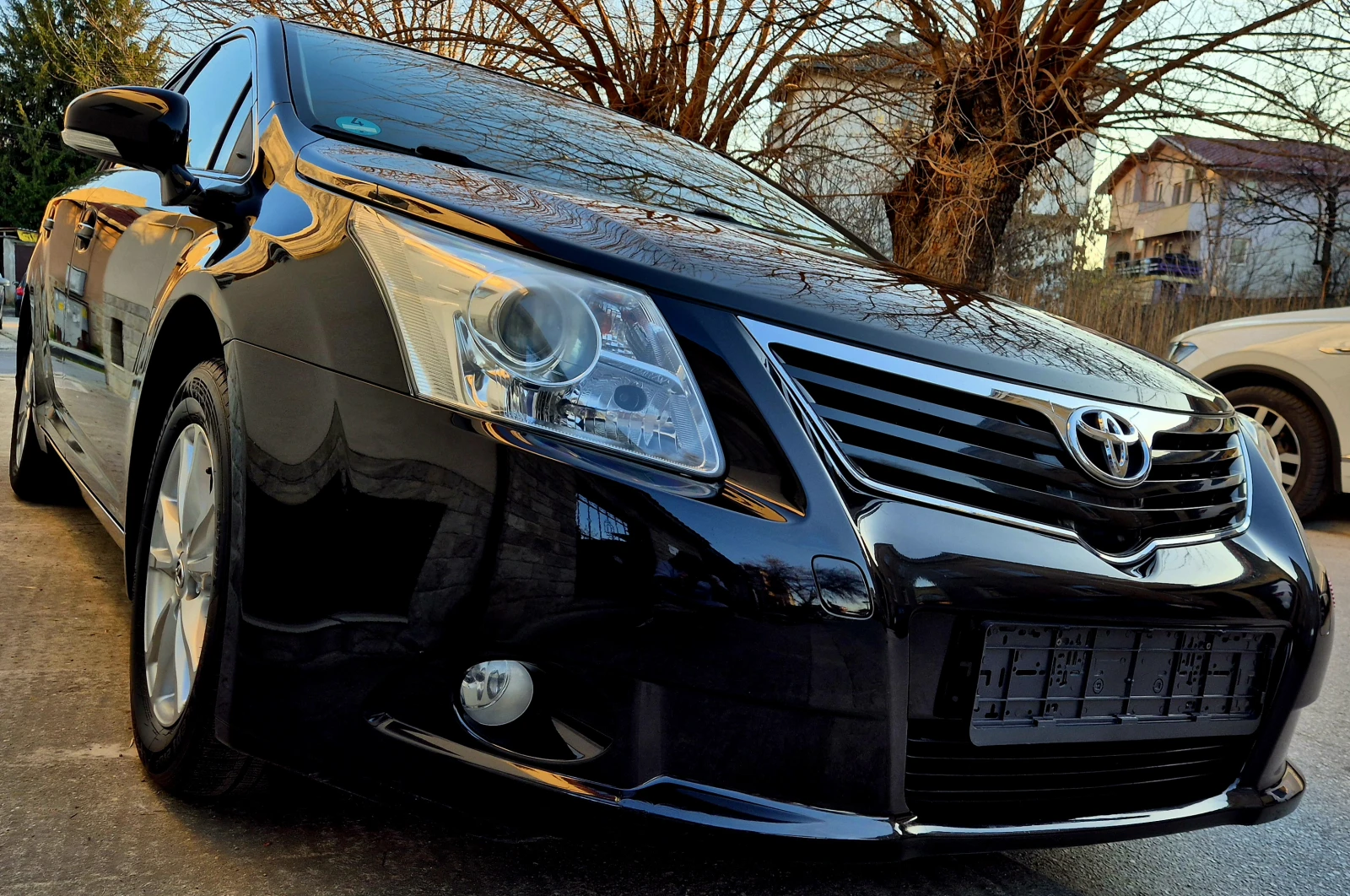 Toyota Avensis 2.0d4d-EDITION-верига-нави-6скорости-japan, снимка 2 - Автомобили и джипове - 53852496