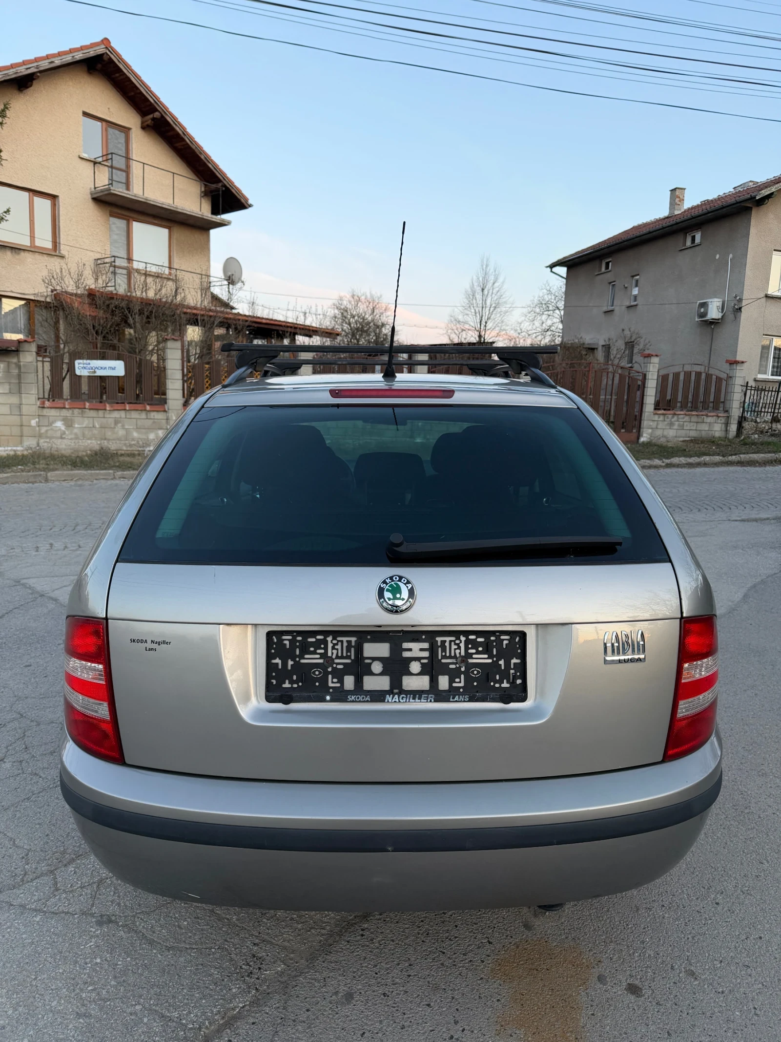 Skoda Fabia 1.4 TDI, снимка 8 - Автомобили и джипове - 53857202