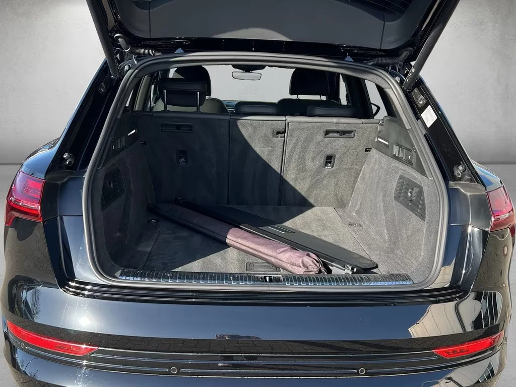 Audi E-Tron 55 QUATTRO/408HP/SOH97%/S-LINE/CAM/B&O/HUD/149q, снимка 13 - Автомобили и джипове - 54147530