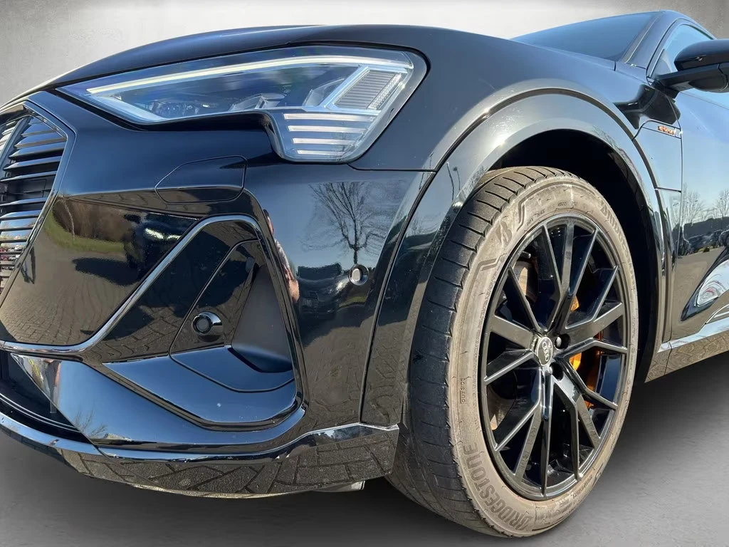 Audi E-Tron 55 QUATTRO/408HP/SOH97%/S-LINE/CAM/B&O/HUD/149q, снимка 3 - Автомобили и джипове - 54147530