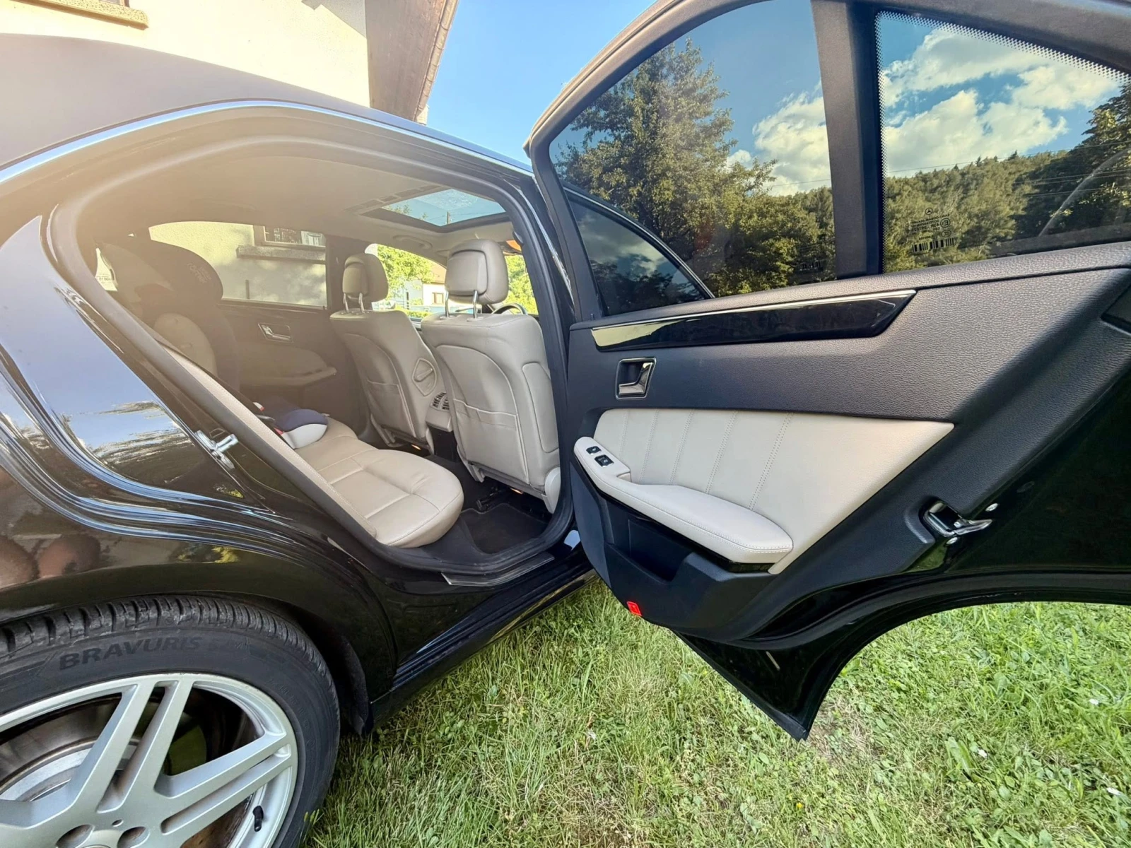 Mercedes-Benz E 350, снимка 11 - Автомобили и джипове - 54985550