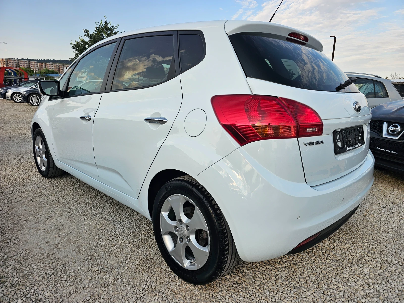 Kia Venga 1.4i, 90к.с., GPL, снимка 6 - Автомобили и джипове - 55437282