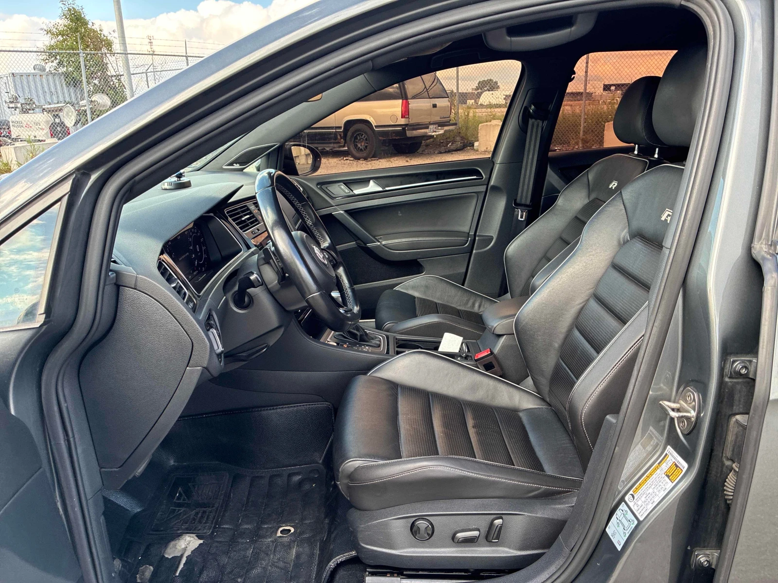 VW Golf 7 R DSG  CARFAX, снимка 10 - Автомобили и джипове - 55806190