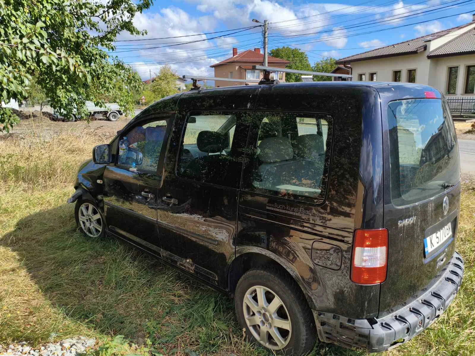 VW Caddy, снимка 2 - Автомобили и джипове - 56620104