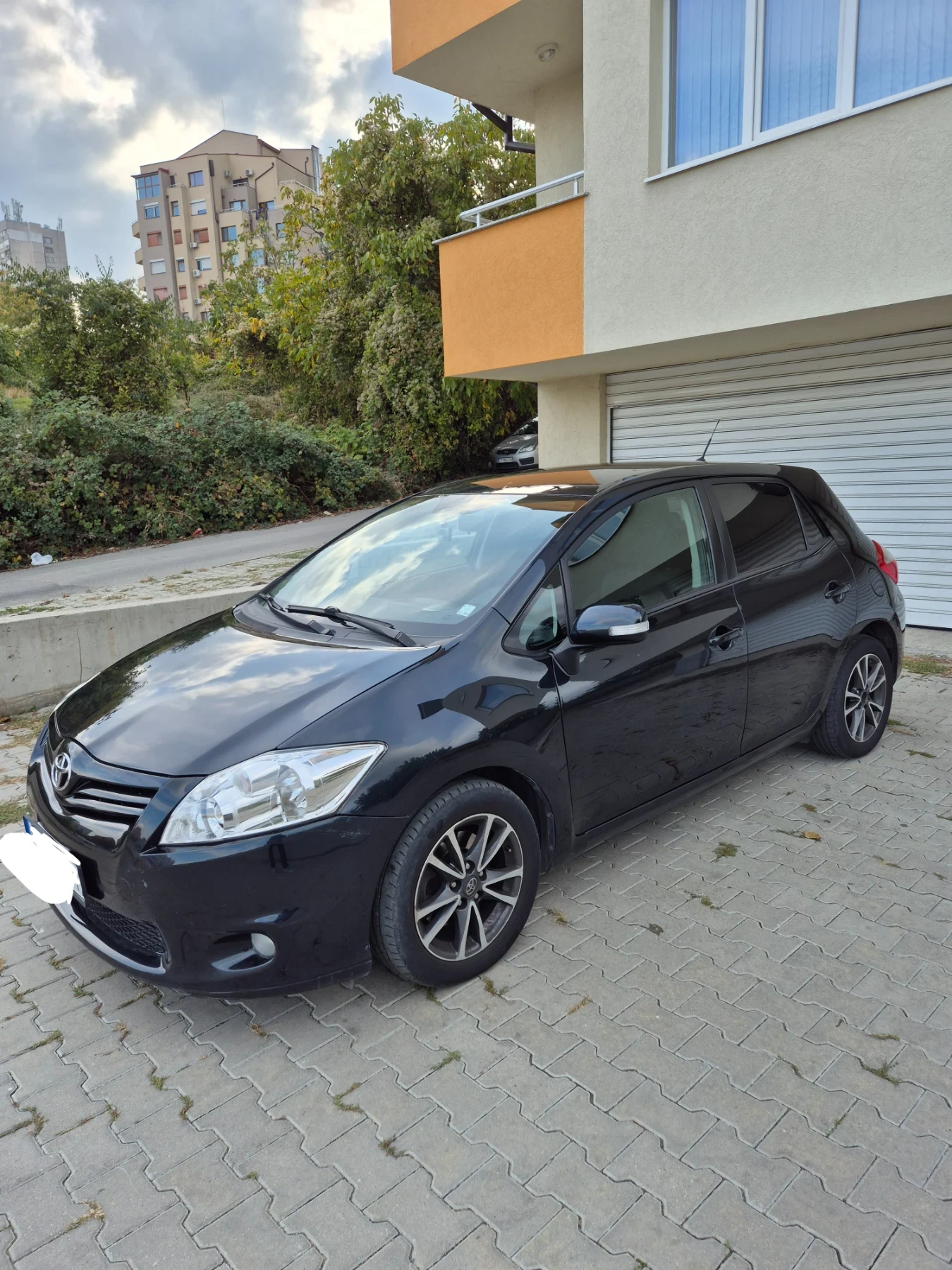Toyota Auris, снимка 5 - Автомобили и джипове - 56646268