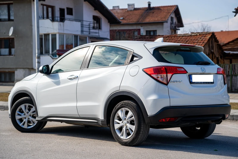 Honda Hr-v 1.6, снимка 4 - Автомобили и джипове - 51882572