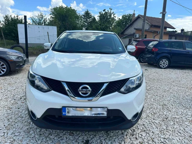 Nissan Qashqai 1.2, снимка 2 - Автомобили и джипове - 51546389