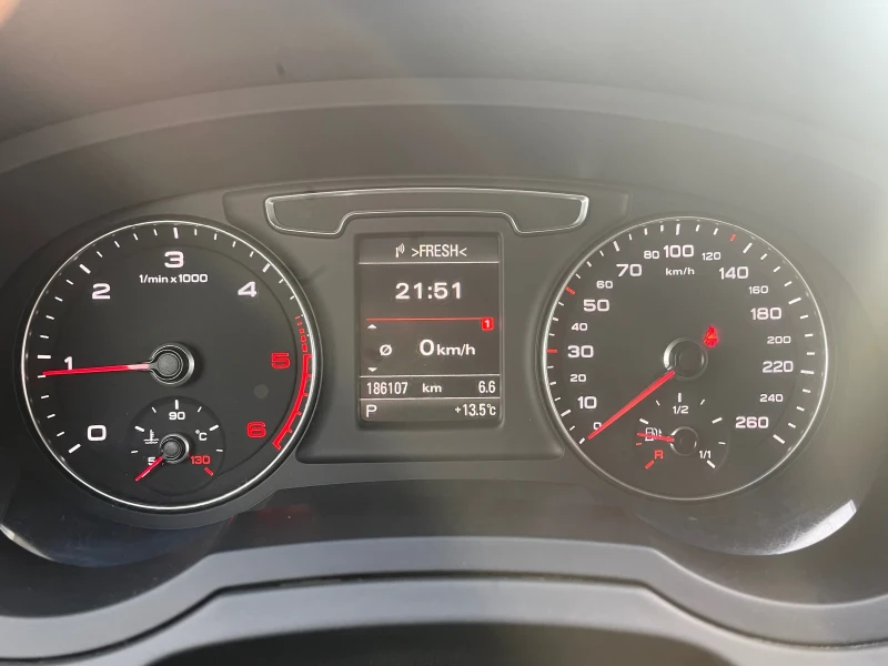 Audi Q3 2.0TDI 4X4, снимка 6 - Автомобили и джипове - 52689763