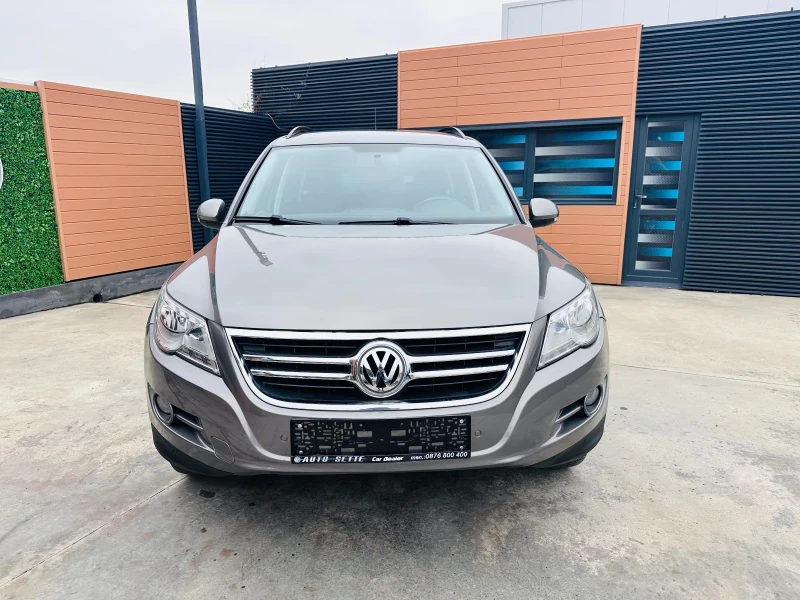 VW Tiguan 2.0 TDI/4x4/DSG/Navi, снимка 2 - Автомобили и джипове - 53270173