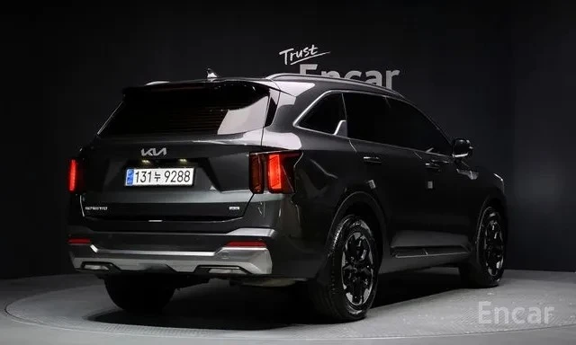 Kia Sorento 2.5 T-GDi 4WD | 7 места | Адаптивен круиз контрол, снимка 2 - Автомобили и джипове - 54585225