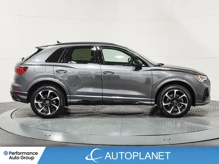 Audi Q3 Technik 45 TFSI/Quattro/S-Line/ПАНОРАМА/CarPlay, снимка 3 - Автомобили и джипове - 55173803