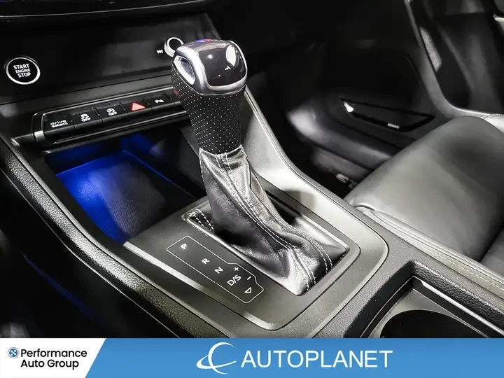 Audi Q3 Technik 45 TFSI/Quattro/S-Line/ПАНОРАМА/CarPlay, снимка 15 - Автомобили и джипове - 55173803