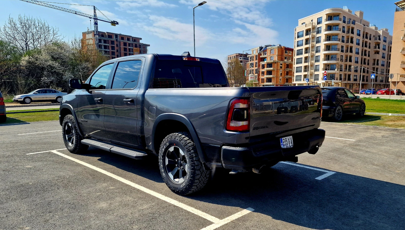 Dodge RAM 1500  Rebel 5.7 HEMI - изображение 5